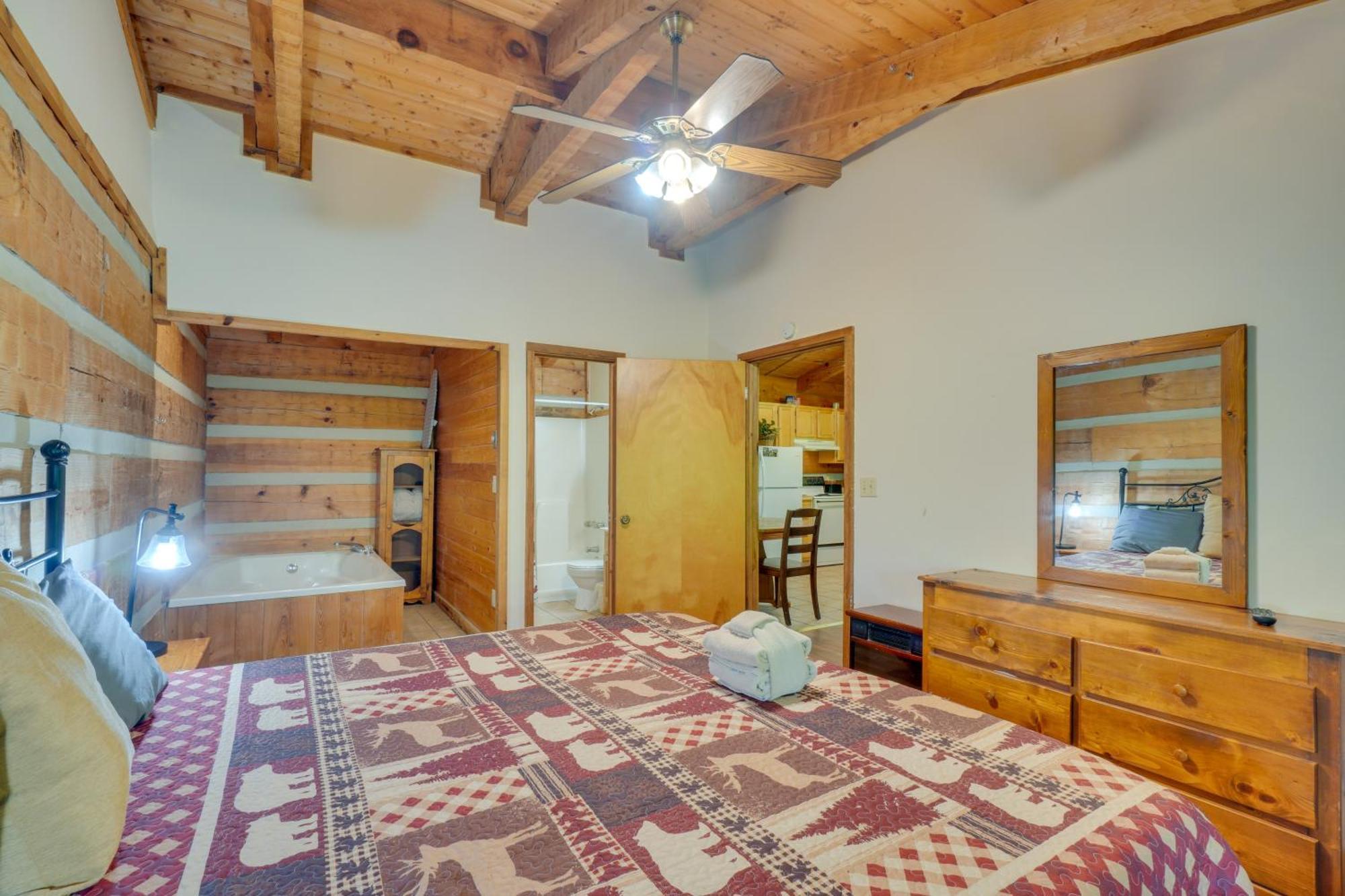 Gatlinburg Cabin With Hot Tub About 6 Mi To Downtown! Εξωτερικό φωτογραφία